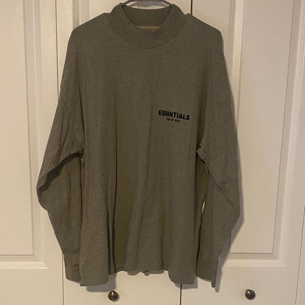 Fear of God Essentials Long Sleeve Tee in Heather Gray